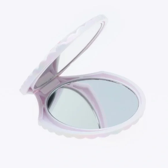 Zara Barbie Shell Compact Mirror - Picture 3 of 4